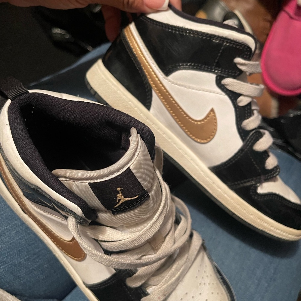 Black and white Jordan 1’s